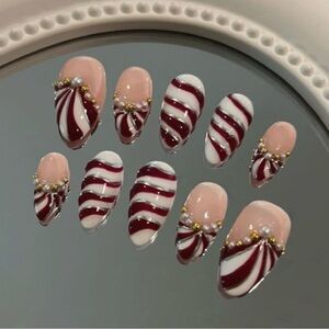 Elegant Burgundy and White Nail Set